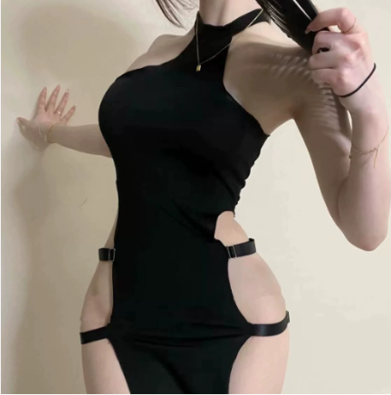 「PRE-ORDER」Sexy Halter Side Cut-Out Strap Buckle Bodycon Dress