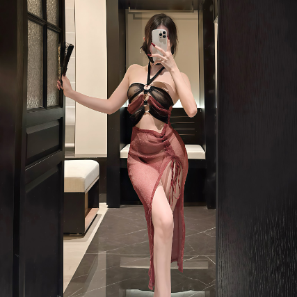 「PRE-ORDER」Sexy Halter O-Ring Paneled Sheer Top with Glittery Lurex High-Slit Fringe Skirt Set
